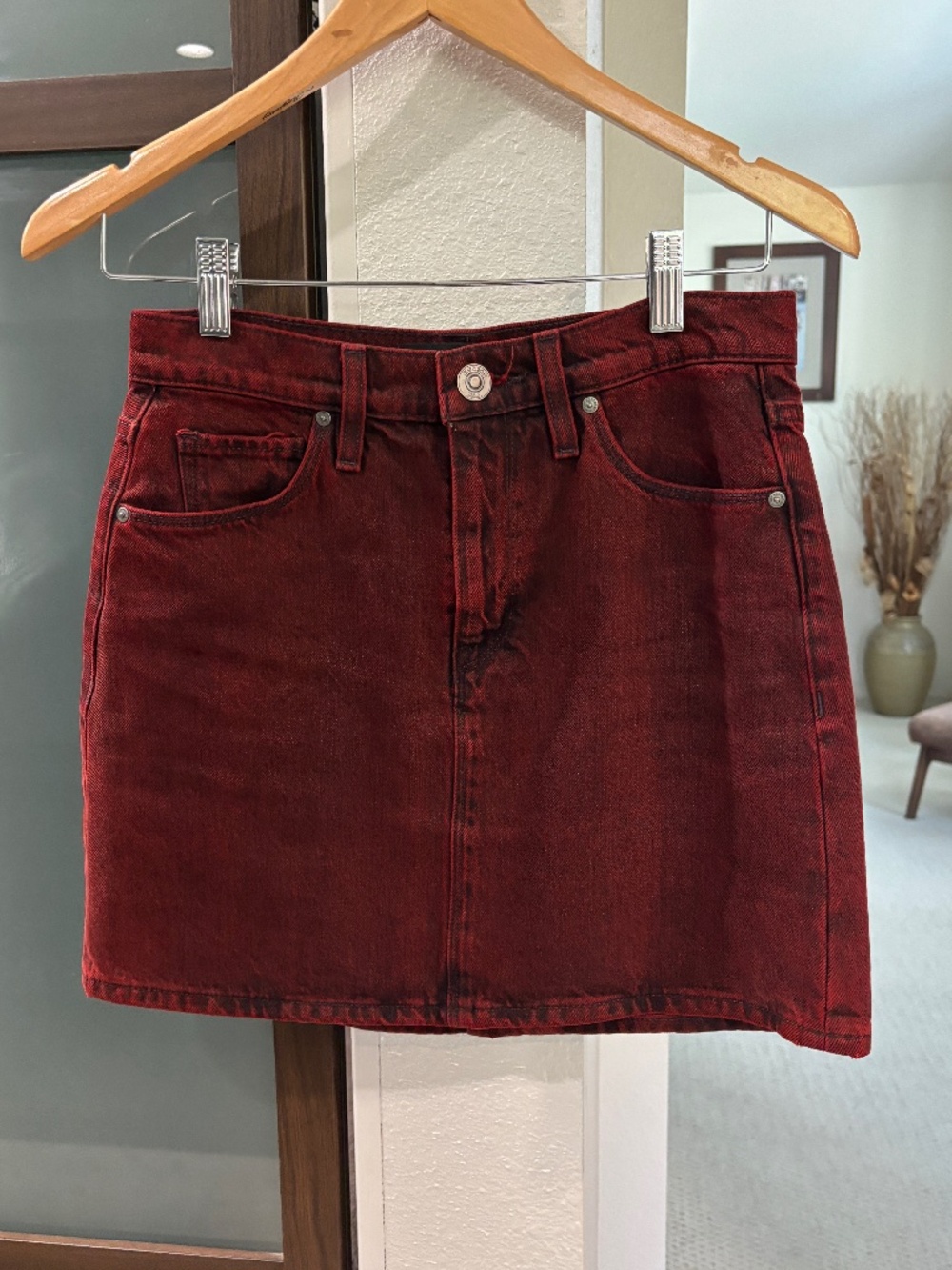 Hudson Viper Mini Denim Skirt - Burgundy Red Size 24 - Picture 4 of 11